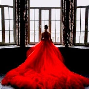 Meet your Posher, Maina